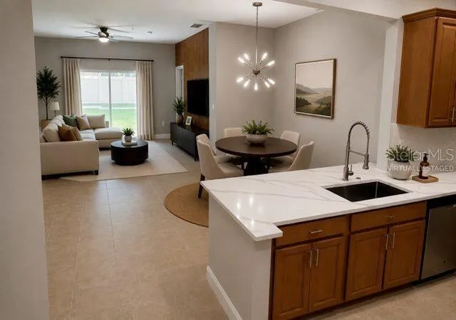 Listing Photo 4 - Condo for sale in building located at 3635 Parkridge Cir, SARASOTA, FL 34243 - Unit #10-101