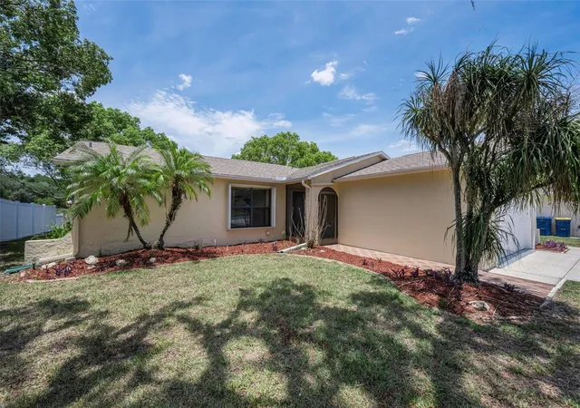 Photo 3 of Single family home for sale at 12603 Pecan Tree Dr, Hudson, FL 34669 | MLS# W7886373 | Listing updated on 2026-09-22