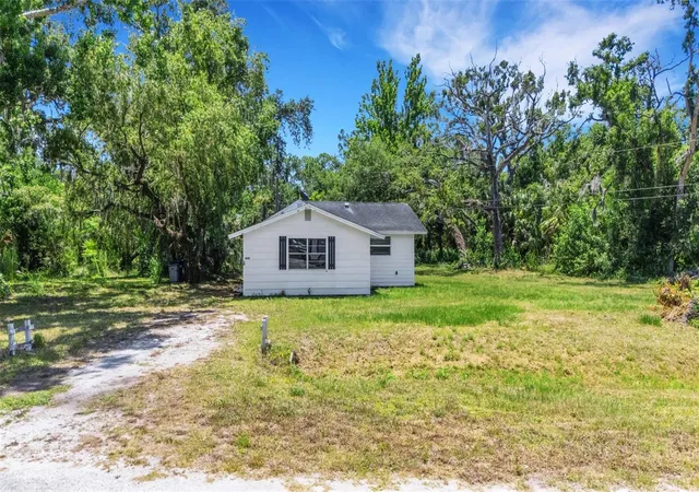 4th image of 8010 Brower Dr, Bradenton, FL 34211 | MLS# A4695849