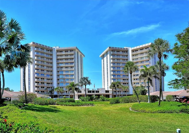 Homes for sale in Longboat Key, FL | 2301 Gulf Of Mexico Dr #12N, Longboat Key, FL 34228 | MLS# A4695851