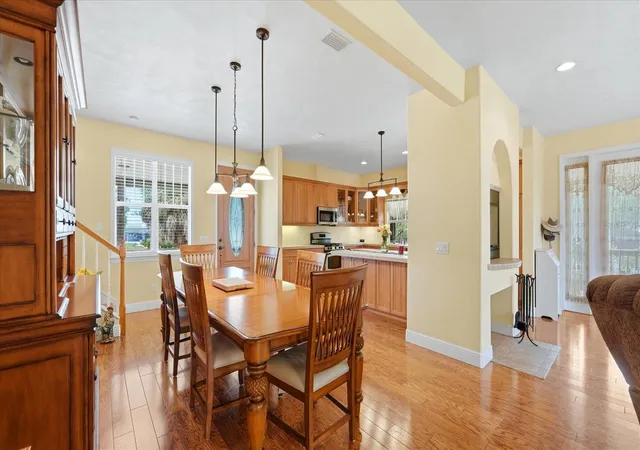 3rd image of 280 W Cowles St, Englewood, FL 34223 | MLS# A4695852