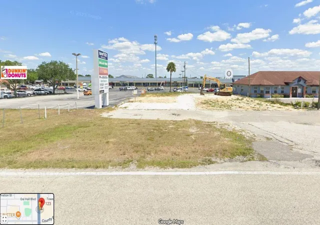1st image of 123 Us 27 N, Lake Placid, FL 33852 | MLS# L4962444