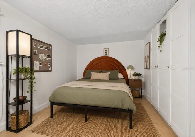 5th image of 1059 5th St N, Saint Petersburg, FL 33701