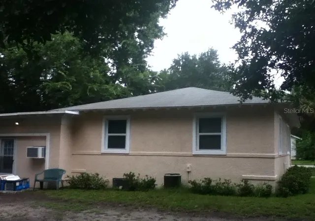 3rd image of 486 Oak St, New Smyrna Beach, FL 32168 | MLS# NS1088407