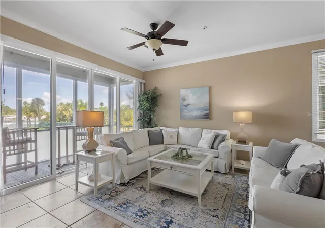 Homes for sale in Longboat Key, FL | 528 Forest Wy, Longboat Key, FL 34228 | MLS# A4695863