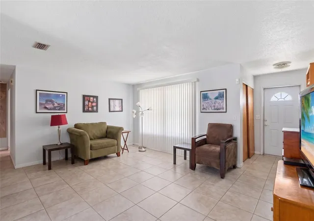 2nd image of 915 Martin Luther King Blvd Ne, Winter Haven, FL 33881 | MLS# TB8515340