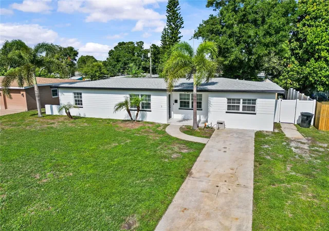 Homes for sale in St Petersburg, FL | 2090 75th St N, St Petersburg, FL 33710 | MLS# TB8515343