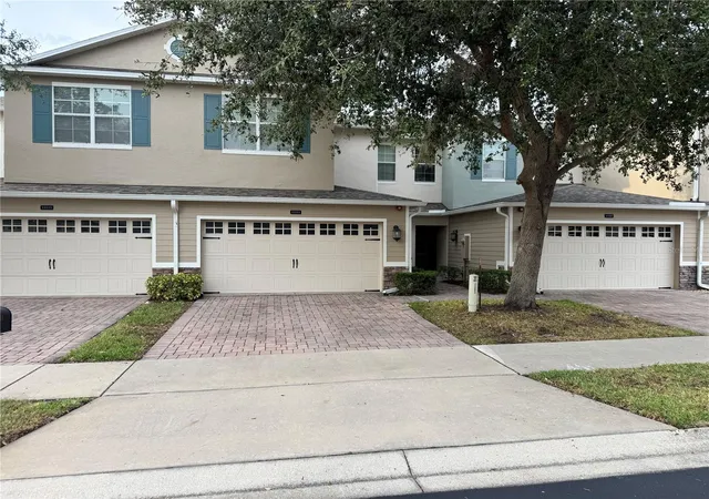 Photo 1 of Townhouse for sale at 15511 Campden St, Winter Garden, FL 34787 | MLS# O6413461 | Listing updated on 2026-08-26