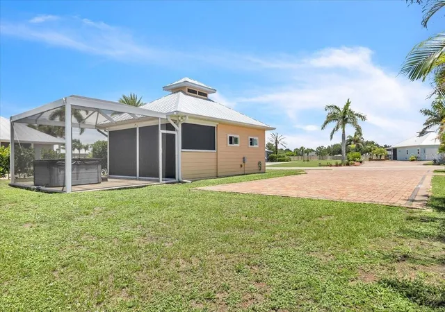 Photo 1 of Single family home for sale at 8168 Sw Sand Crane Cir, Arcadia, FL 34269 | MLS# C7526913 | Listing updated on 2026-10-16