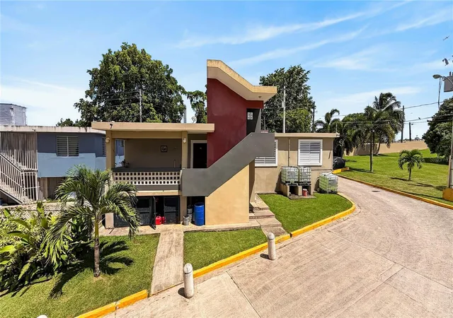 Homes for sale in Bayamon, PR | 120 Bo Hato Tejas, Calle Pajaros, Bayamon, PR 00959 | MLS# PR9121819