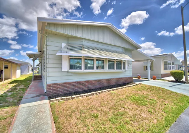 Photo 3 of Manufactured home for sale at 4158 Rolling Oaks Dr, Winter Haven, FL 33880 | MLS# P4938916 | Listing updated on 2026-07-21