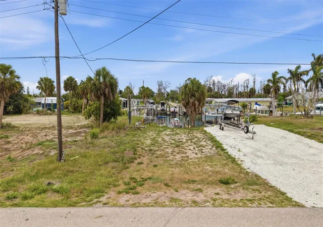 3rd image of 1949 Pennsylvania Ave #BL1, Englewood, FL 34224 | MLS# D6147682