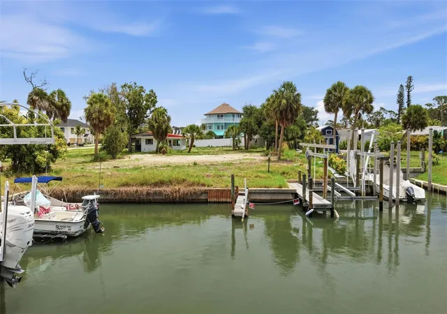 5th image of 1949 Pennsylvania Ave #BL1, Englewood, FL 34224 | MLS# D6147682