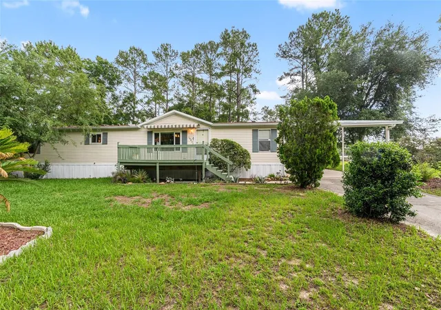 Manufactured home for sale at 10831 NW 10th Place, OCALA, FL 34482 | MLS# OM725972