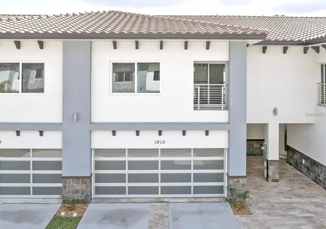 Photo 3 of Townhouse for sale at 1815 Brentwood Ct, Davenport, FL 33837 | MLS# TB8515408 | Listing updated on 2026-10-27