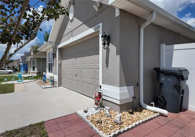 Photo 3 of Single family home for sale at 1220 N Platte Ct E, Kissimmee, FL 34759 | MLS# S5151208 | Listing updated on 2026-08-11