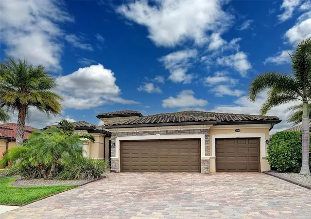 3rd image of 20745 Granlago Dr, Venice, FL 34293 | MLS# N6144581