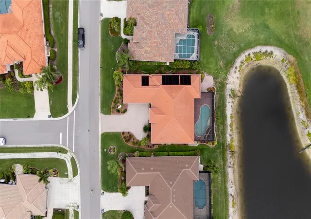 5th image of 1038 Tuscany Blvd, Venice, FL 34292 | MLS# N6144582