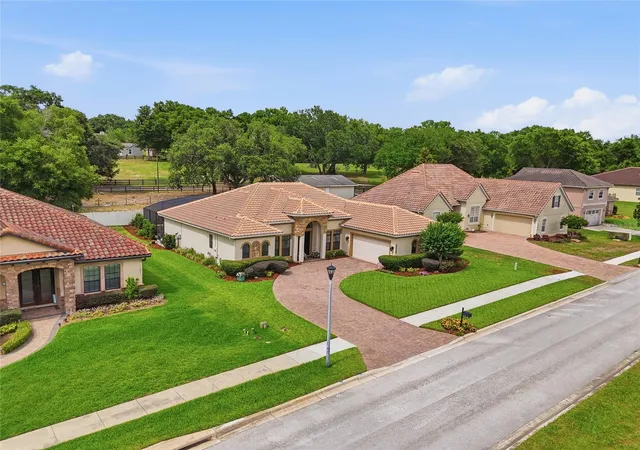 Photo 3 of Single family home for sale at 12825 Brunello Cir, Clermont, FL 34711 | MLS# G5113283 | Listing updated on 2026-07-31