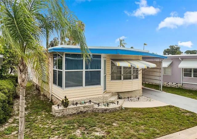 Homes for sale in St Petersburg, FL | 7901 40th Ave N #74, St Petersburg, FL 33709 | MLS# TB8515438