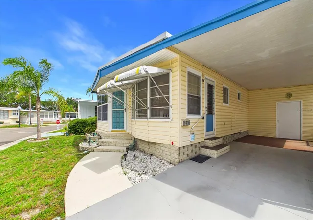Homes for sale in St Petersburg, FL | 7901 40Th Ave N #74, St Petersburg, FL 33709 | MLS# TB8515438