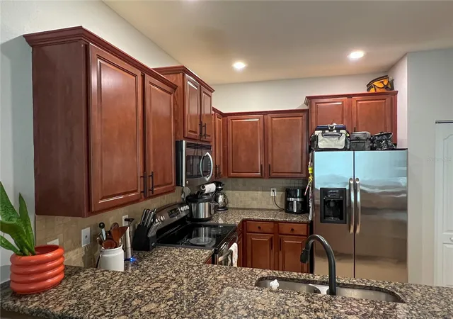 5th image of 772 Spring Flowers Trl, Brandon, FL 33511 | MLS# TB8515455
