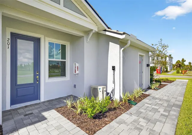 5th image of 17420 Moonflower Dr, VENICE, FL 34293