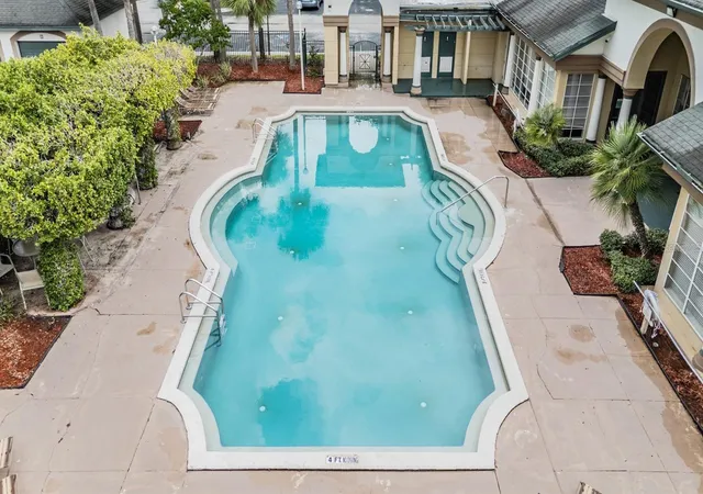 5th image of 17101 Carrington Park Dr #421, Tampa, FL 33647 | MLS# TB8515472