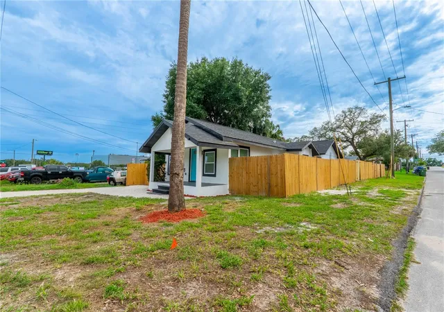Photo 2 of Single family home for sale at 8408 N Seminole Ave, Tampa, FL 33604 | MLS# TB8515474 | Listing updated on 2026-08-28