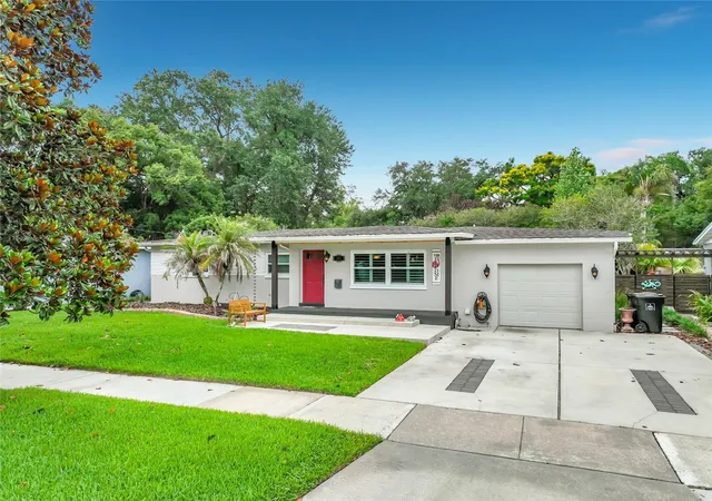 Photo 2 of Single family home for sale at 2806 Vine St, Orlando, FL 32806 | MLS# O6413605 | Listing updated on 2026-08-15