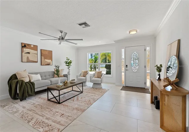 5th image of 805 Leisey Cir, Ruskin, FL 33570 | MLS# O6413610