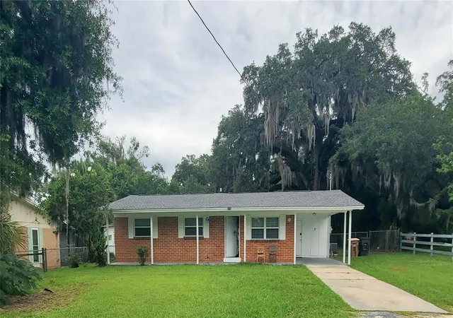 Photo 1 of Single family home for sale at 1335 Ne 10th Street, Ocala, FL 34470 | MLS# G5113292 | Listing updated on 2026-06-04