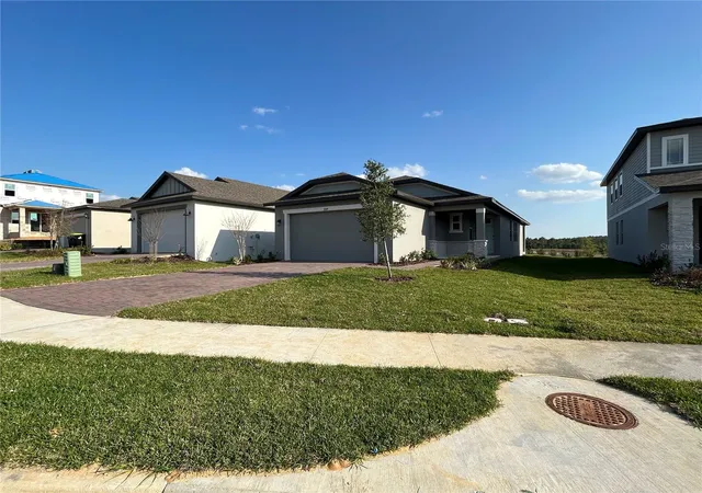 Photo 4 of Single family home for sale at 2249 Mystic Maze Ln, Clermont, FL 34715 | MLS# O6413613 | Listing updated on 2026-09-22