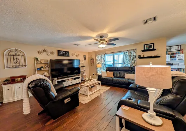 Photo 4 of Single family home for sale at 8240 Penwood Dr, Port Richey, FL 34668 | MLS# W7886385 | Listing updated on 2026-09-05