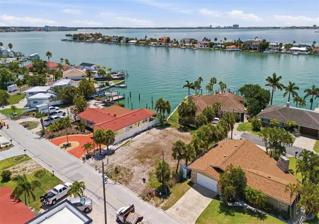 3rd image of 620 59Th Ave, St Pete Beach, FL 33706 | MLS# TB8515488