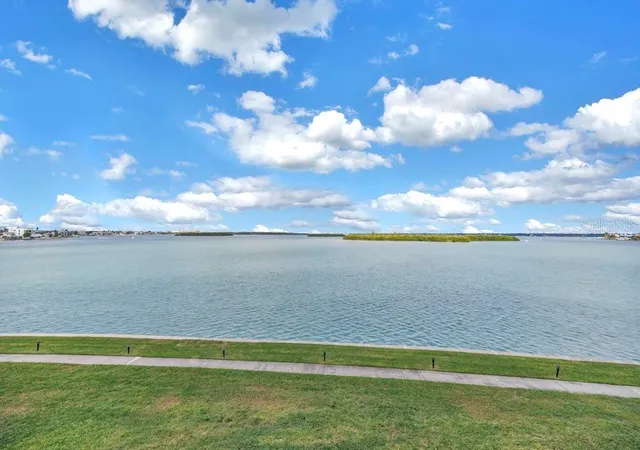 Homes for sale in Treasure Island, FL | 1 Key Capri #209E, Treasure Island, FL 33706 | MLS# TB8515491