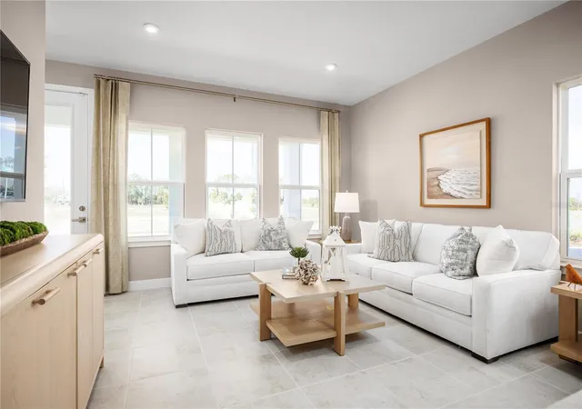 3rd image of 619 Castlecroft Ln, Debary, FL 32713 | MLS# W7886387