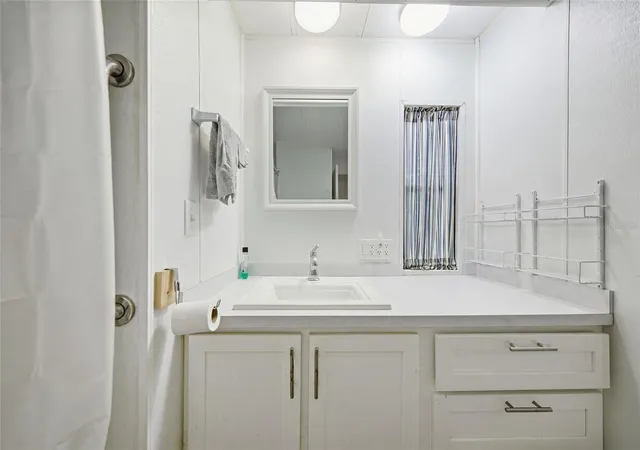 32nd image of 1056 Blue Heron Ln, Moore Haven, FL 33471 | MLS# A4695914