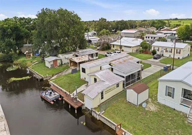 4th image of 1056 Blue Heron Ln, Moore Haven, FL 33471 | MLS# A4695914