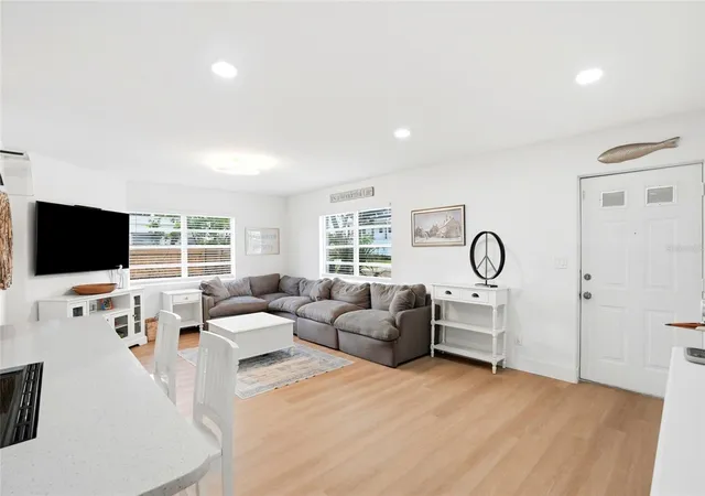 Photo 3 of Single family home for sale at 4027 Huntington St NE, Saint Petersburg, FL 33703 | MLS# TB8515492 | Listing updated on 2026-07-27