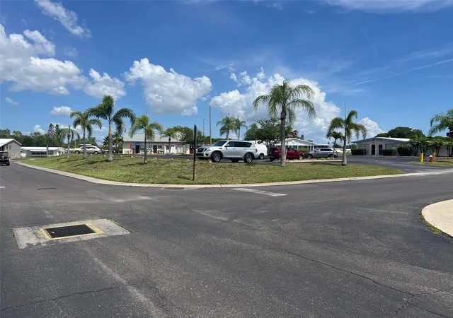 Photo 3 of Manufactured home for sale at 12 Thatch Palm St W, Largo, FL 33770 | MLS# TB8515493 | Listing updated on 2026-10-06