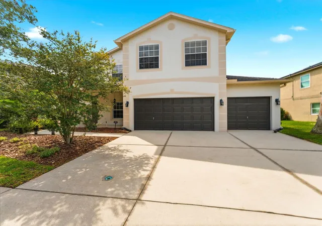 4th image of 14843 Heronglen Dr, Lithia, FL 33547 | MLS# TB8515497