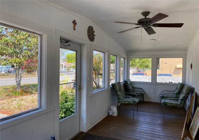 Photo 3 of Single family home for sale at 313 S Observatory Dr, Orlando, FL 32835 | MLS# O6413628 | Listing updated on 2026-10-06
