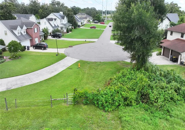 Photo 3 of Land for sale at Brannen Rd S, Lakeland, FL 33813 | MLS# L4962458 | Listing updated on 2026-10-07