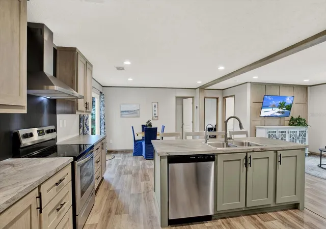 Photo 4 of Manufactured home for sale at 2845 N Lakefront Dr, Hernando, FL 34442 | MLS# TB8515522 | Listing updated on 2026-08-18