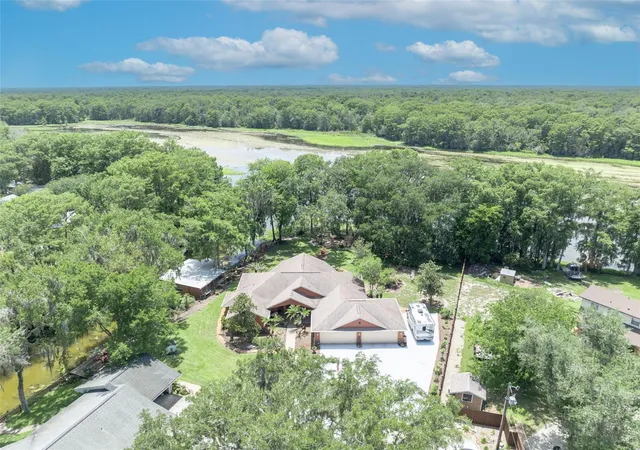 Homes for sale in Lake Panasoffkee, FL | 4885 Cr 307, Lake Panasoffkee, FL 33538 | MLS# G5113305