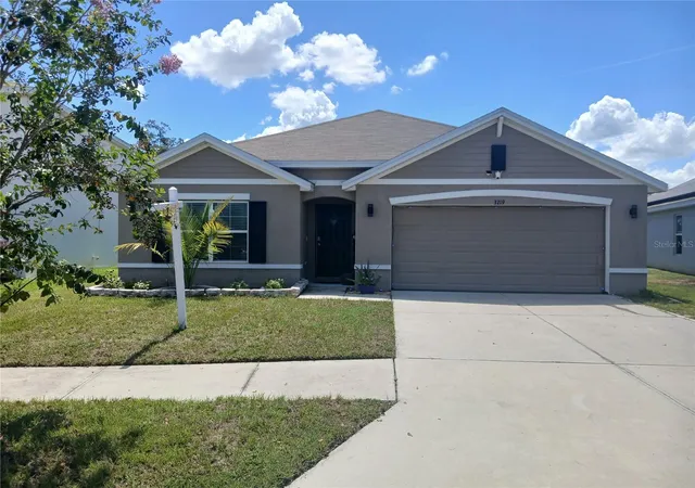 Photo 1 of Single family home for sale at 3719 Capri Coast Dr, Plant City, FL 33565 | MLS# TB8515540 | Listing updated on 2026-09-18