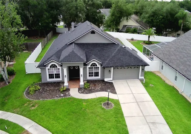Homes for sale in Tampa, FL | 18507 Country Crest Pl, Tampa, FL 33647 | MLS# TB8515557