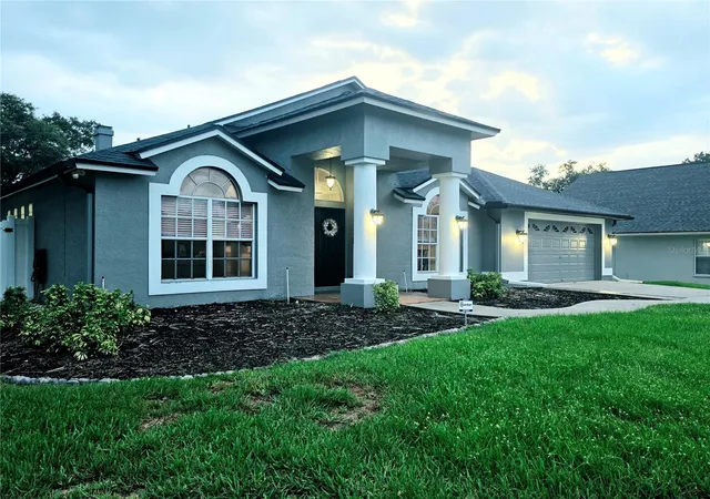 Homes for sale in Tampa, FL | 18507 Country Crest Pl, Tampa, FL 33647 | MLS# TB8515557