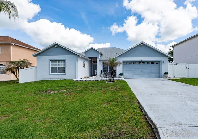 Photo 2 of Single family home for sale at 661 Elbridge Dr, Kissimmee, FL 34758 | MLS# S5151239 | Listing updated on 2026-07-23